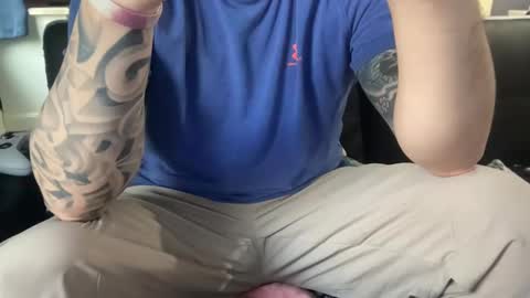Snapshot of stroking33again chatting on February 2025 07:00:01 PM stroking33again online show from February 2025 07:00:01 PM