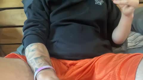 Snapshot of stroking33again chatting on October 2025 02:13:01 PM stroking33again online show from October 2025 02:13:01 PM
