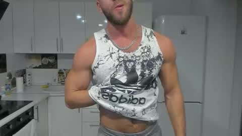 Strong Arni online show from February 2025 04:50:02 PM