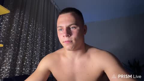 Snapshot of strong_baby chatting on September 2025 08:20:02 PM Strong Baby online show from September 2025 08:20:02 PM