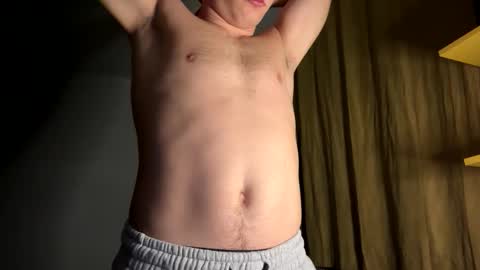 Snapshot of strong_baby chatting on October 2025 12:30:02 AM Strong Baby online show from October 2025 12:30:02 AM