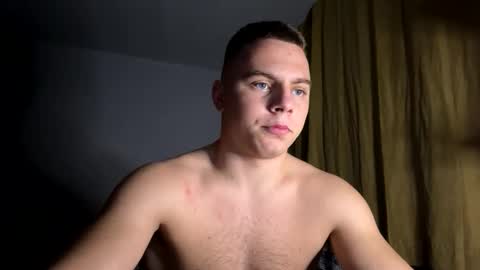 Snapshot of strong_baby chatting on October 2025 04:02:02 PM Strong Baby online show from October 2025 04:02:02 PM