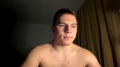 Snapshot of strong_baby chatting on November 2025 09:59:01 PM Strong Baby online show from November 2025 09:59:01 PM