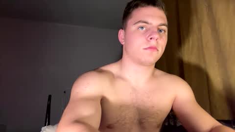 Snapshot of strong_baby chatting on December 2025 09:54:02 PM Strong Baby online show from December 2025 09:54:02 PM