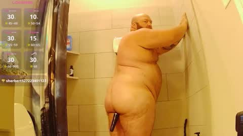 strong_bear89 online show from April 2026 06:36:02 PM