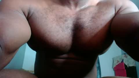Snapshot of strong_george1 chatting on January 2025 12:09:02 AM strong_george1 online show from January 2025 12:09:02 AM