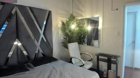 Snapshot of strong_girl_ chatting on March 2026 10:55:02 AM Alexa online show from March 2026 10:55:02 AM