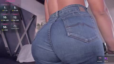 Snapshot of strong_girl_ chatting on March 2026 11:11:02 AM Alexa online show from March 2026 11:11:02 AM