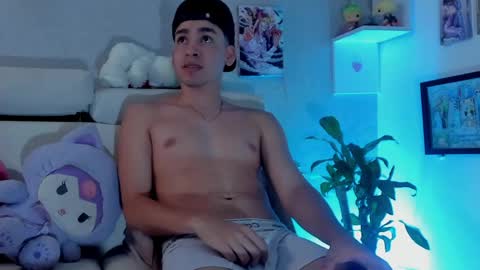 strong_rock69 online show from May 2026 04:50:01 PM