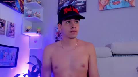 strong_rock69 online show from June 2026 04:54:01 PM