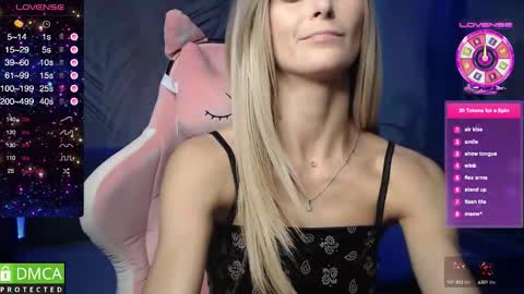 Snapshot of strongalice chatting on October 2025 10:40:01 PM The best athletic body on the site online show from October 2025 10:40:01 PM