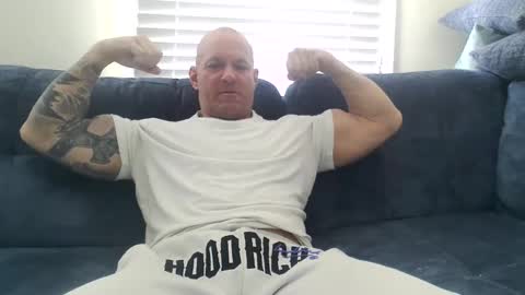 StrongAndHard online show from October 2025 02:28:01 PM