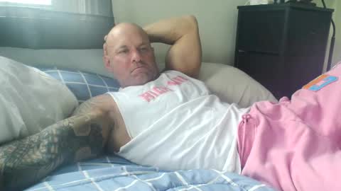 StrongAndHard online show from October 2025 06:37:01 PM