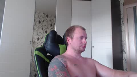 Snapshot of strongass18 chatting on December 2024 11:27:01 AM Alex online show from December 2024 11:27:01 AM