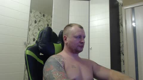 Snapshot of strongass18 chatting on December 2024 12:45:02 PM Alex online show from December 2024 12:45:02 PM