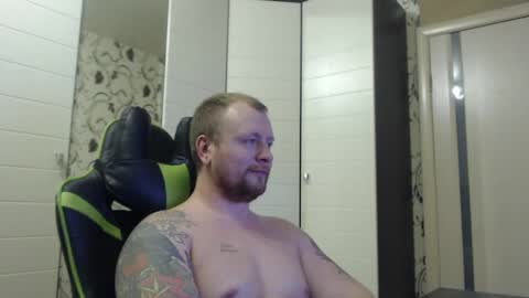 Snapshot of strongass18 chatting on January 2025 02:36:02 PM Alex online show from January 2025 02:36:02 PM