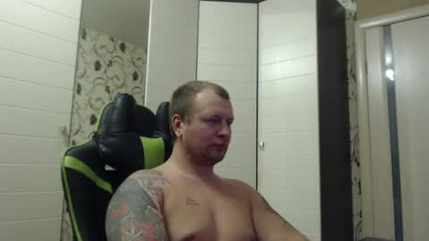 Snapshot of strongass18 chatting on February 2025 02:24:01 PM Alex online show from February 2025 02:24:01 PM