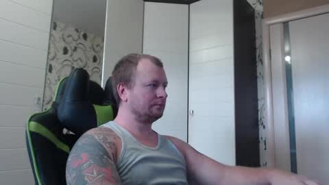 Snapshot of strongass18 chatting on February 2025 08:39:02 AM Alex online show from February 2025 08:39:02 AM