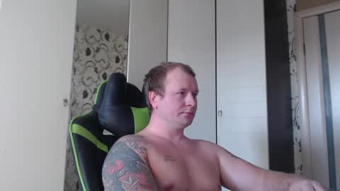 Snapshot of strongass18 chatting on February 2025 11:52:01 AM Alex online show from February 2025 11:52:01 AM