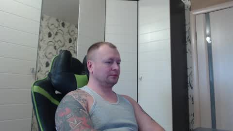 Snapshot of strongass18 chatting on March 2025 09:03:02 AM Alex online show from March 2025 09:03:02 AM