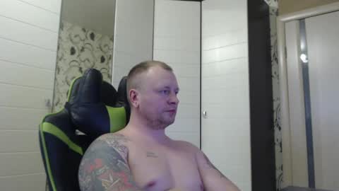 Snapshot of strongass18 chatting on March 2025 12:09:01 PM Alex online show from March 2025 12:09:01 PM