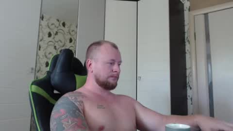 Snapshot of strongass18 chatting on September 2025 08:59:02 AM Alex online show from September 2025 08:59:02 AM