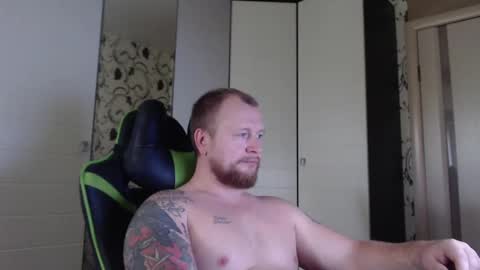 Snapshot of strongass18 chatting on October 2025 08:55:01 AM Alex online show from October 2025 08:55:01 AM