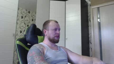 Snapshot of strongass18 chatting on October 2025 11:09:02 AM Alex online show from October 2025 11:09:02 AM