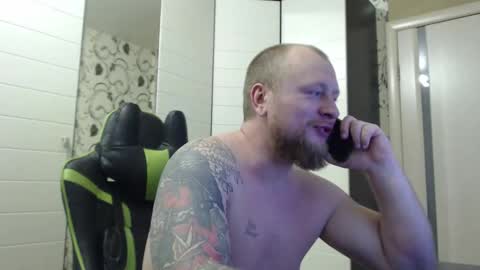 Snapshot of strongass18 chatting on February 2026 02:25:01 PM Alex online show from February 2026 02:25:01 PM