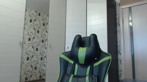 Snapshot of strongass18 chatting on February 2026 10:49:02 AM Alex online show from February 2026 10:49:02 AM