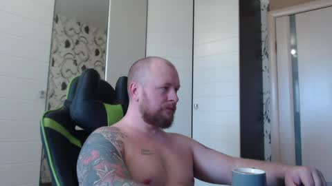 Snapshot of strongass18 chatting on March 2026 12:19:01 PM Alex online show from March 2026 12:19:01 PM