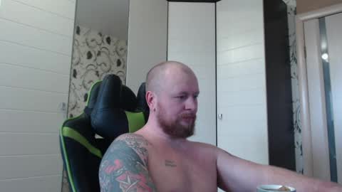 Snapshot of strongass18 chatting on March 2026 10:48:02 AM Alex online show from March 2026 10:48:02 AM