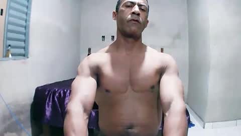 strongdaddyfantastic online show from April 2026 06:22:01 AM