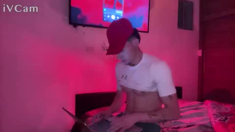 stronghardlatino online show from September 2025 02:06:01 AM