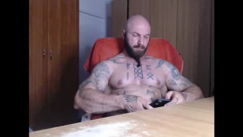 Snapshot of strongivan chatting on June 2026 06:16:01 PM StrongIvan online show from June 2026 06:16:01 PM