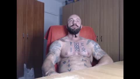 Snapshot of strongivan chatting on July 2026 04:37:01 AM StrongIvan online show from July 2026 04:37:01 AM