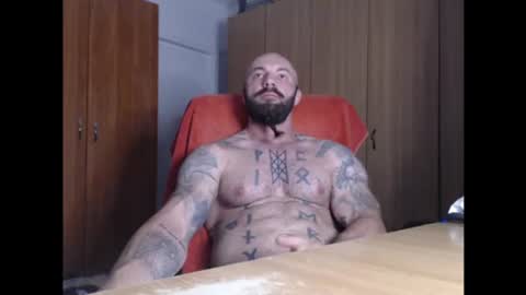 Snapshot of strongivan chatting on July 2026 04:28:02 AM StrongIvan online show from July 2026 04:28:02 AM