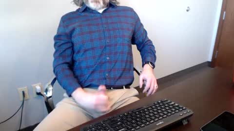 Snapshot of studbro41 chatting on March 2025 06:33:01 PM studbro41 online show from March 2025 06:33:01 PM