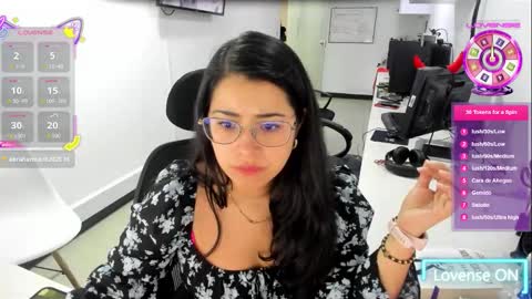 studcb_ online show from October 2025 09:48:02 PM