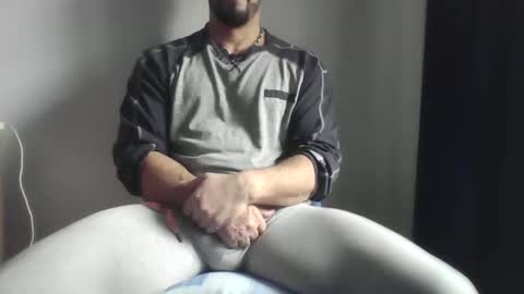 Snapshot of studdotcom chatting on February 2025 09:27:01 AM Ero online show from February 2025 09:27:01 AM