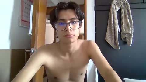 Snapshot of studentlatinboy chatting on September 2025 06:46:01 PM studentlatinboy online show from September 2025 06:46:01 PM