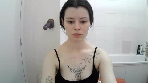 Snapshot of style_bliss chatting on November 2025 07:25:02 PM Eva online show from November 2025 07:25:02 PM