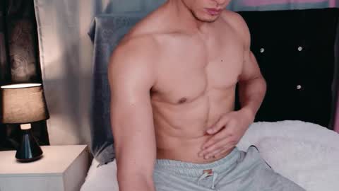 stylish men online show from September 2025 03:33:01 PM