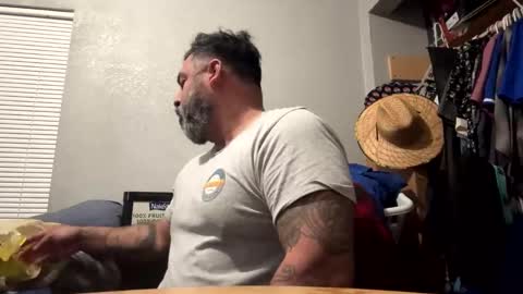 Snapshot of suavecito67 chatting on December 2025 03:11:02 AM suavecito67 online show from December 2025 03:11:02 AM