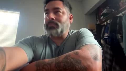 Snapshot of suavecito67 chatting on March 2026 01:21:01 AM suavecito67 online show from March 2026 01:21:01 AM