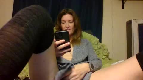 Snapshot of sub4you69brat chatting on January 2025 02:25:01 AM sub4you69brat online show from January 2025 02:25:01 AM