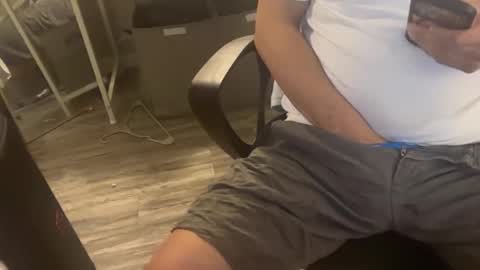 sub_boy221059 online show from April 2026 06:05:01 PM