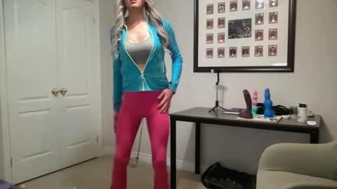 Snapshot of submiss14 chatting on May 2026 07:57:02 AM Sissy Isabella online show from May 2026 07:57:02 AM