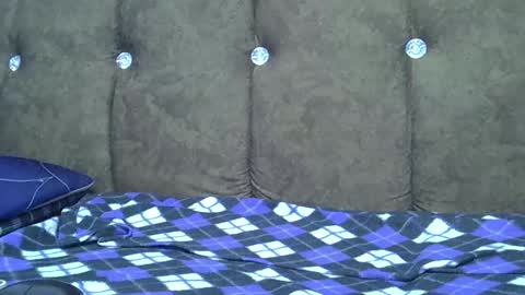 submissive_slut001 online show from December 2024 04:52:01 PM