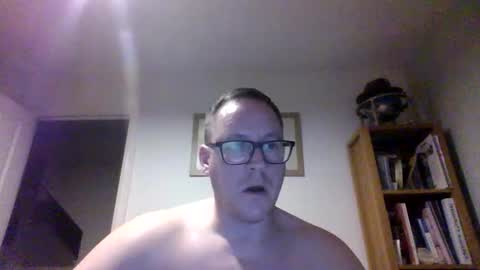 Snapshot of subpig84 chatting on March 2026 11:11:01 PM Sub Male online show from March 2026 11:11:01 PM